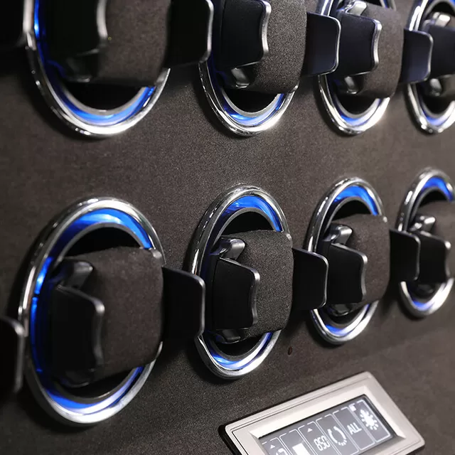 Roroos 8-Watch Winder in Black Leather